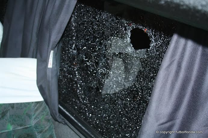 destrozo omnibus salto 5