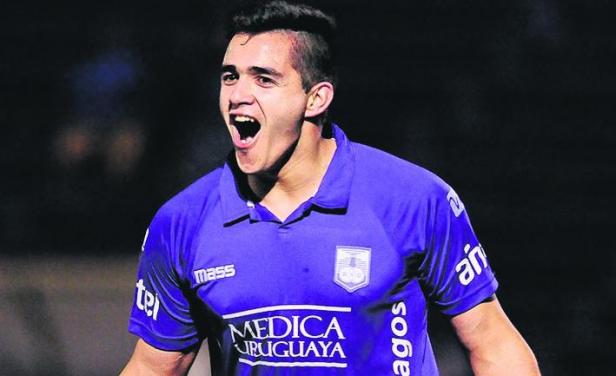 maxi gomez ovacion
