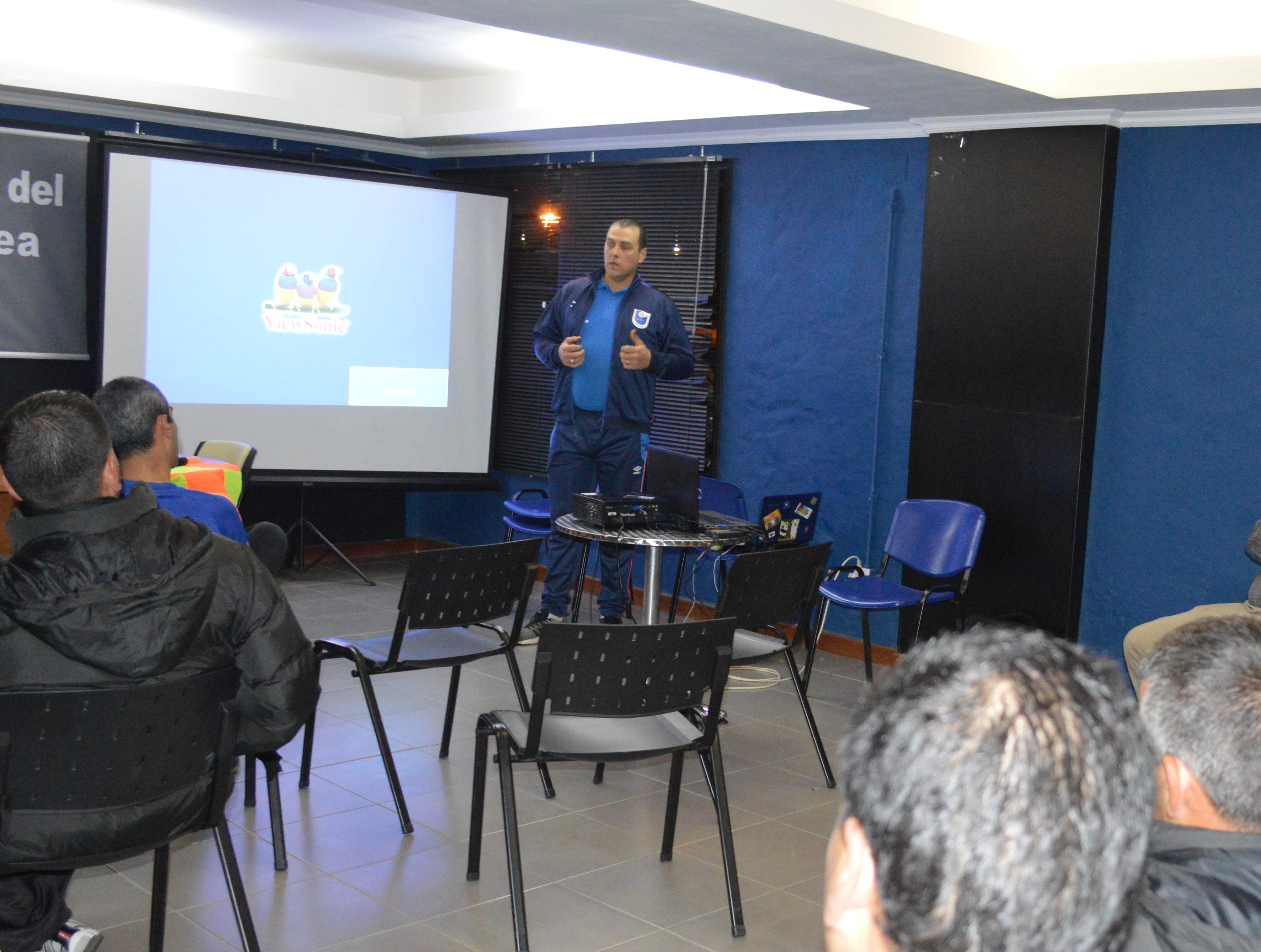 Escuela de Arbitros Flores Instructor Oscar Berruti 13 e1530624632870