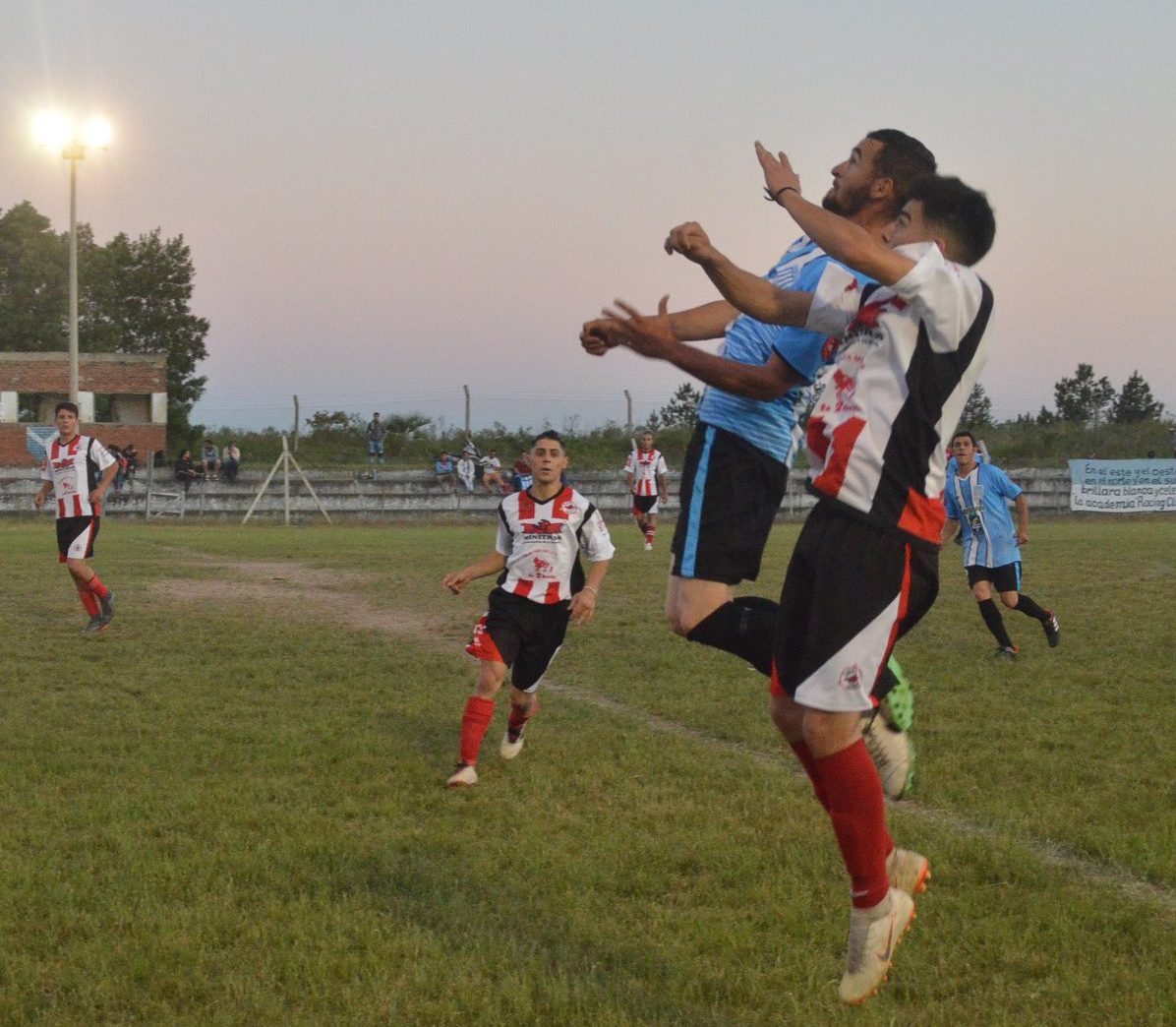 RACING VECINAL VICTOR e1541418422961
