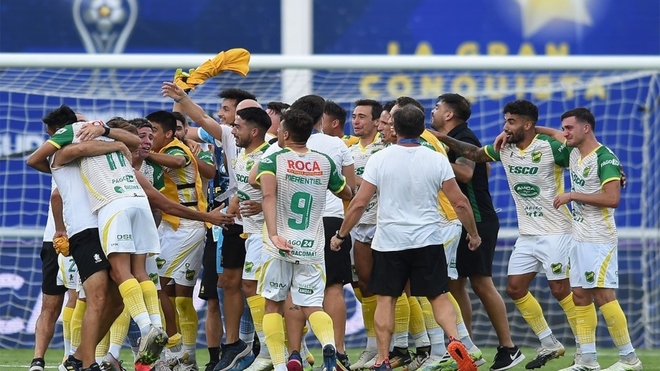 defensa y justicia marca claro arg