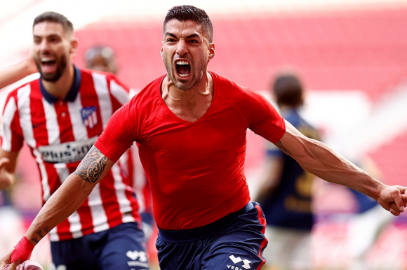 suarez festejando en atletico
